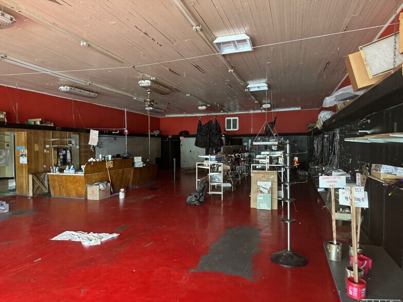 More Photos Of 4 Main st, Butler Storefront Retail Office For Sale