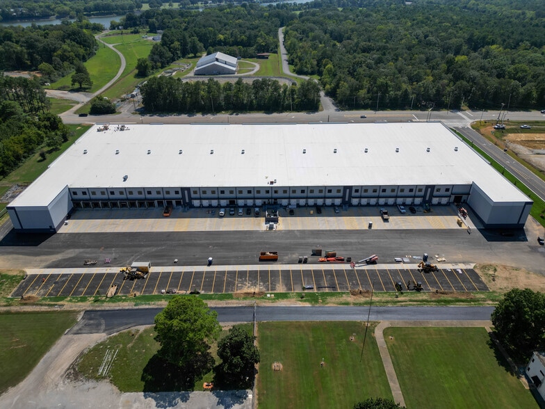 More Photos Of 4546 N Access Rd, Chattanooga Unknown For Lease