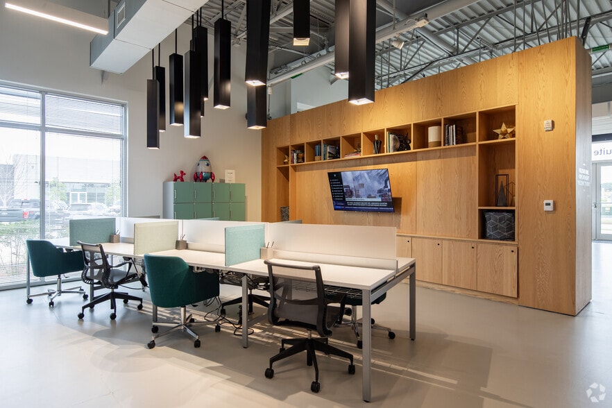 More Photos Of 4100 Market St, Huntsville Coworking Space