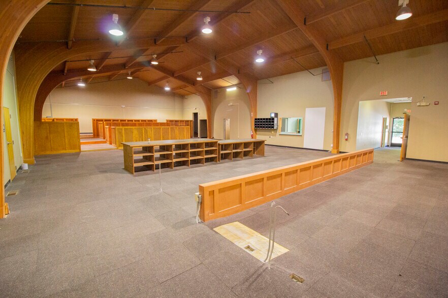 More Photos Of 622 W Kalamazoo Ave, Kalamazoo Religious Facility For Lease