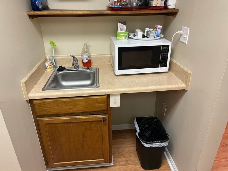 More Photos Of 4920 Reed Rd, Columbus Loft Creative Space For Lease