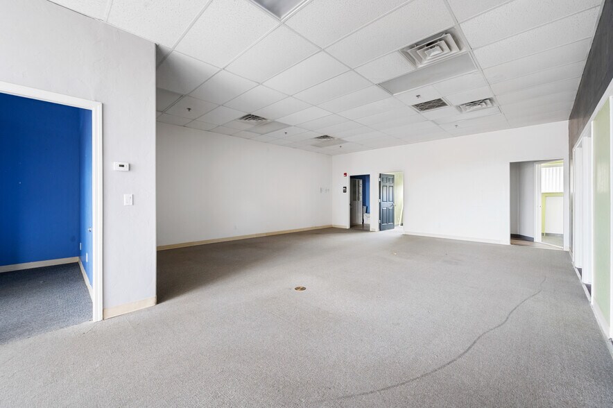 More Photos Of 371 Garden St, Prescott Storefront Retail Office For Sale