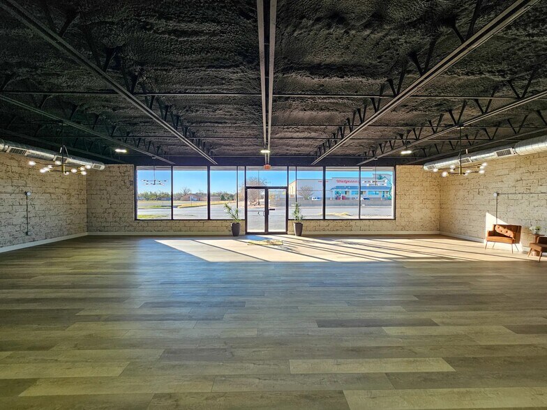 More Photos Of 3350 N 10th St, Abilene Storefront Retail Office For Lease