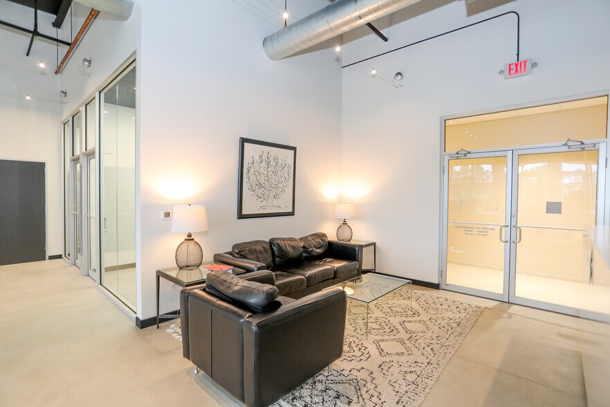 More Photos Of 525 Woodland Square Blvd, Conroe Coworking Space