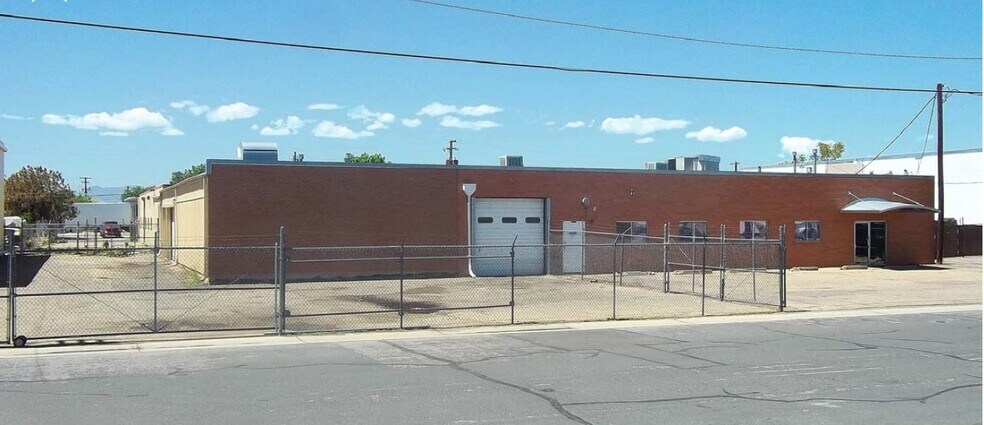 More Photos Of 4955 Newport St, Commerce City Warehouse For Lease