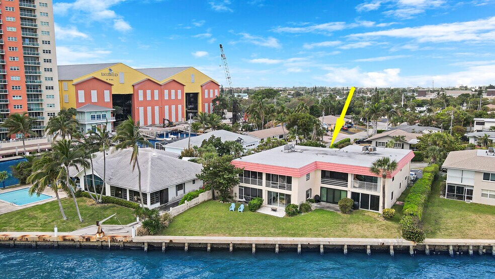 More Photos Of 360 Wilma Cir, Riviera Beach Multifamily For Sale