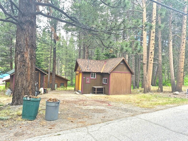 Primary Photo Of 799 Minaret Rd, June Lake Land For Sale