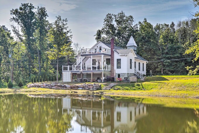 More Photos Of 279 Greenview Dr, Saylorsburg Religious Facility For Sale