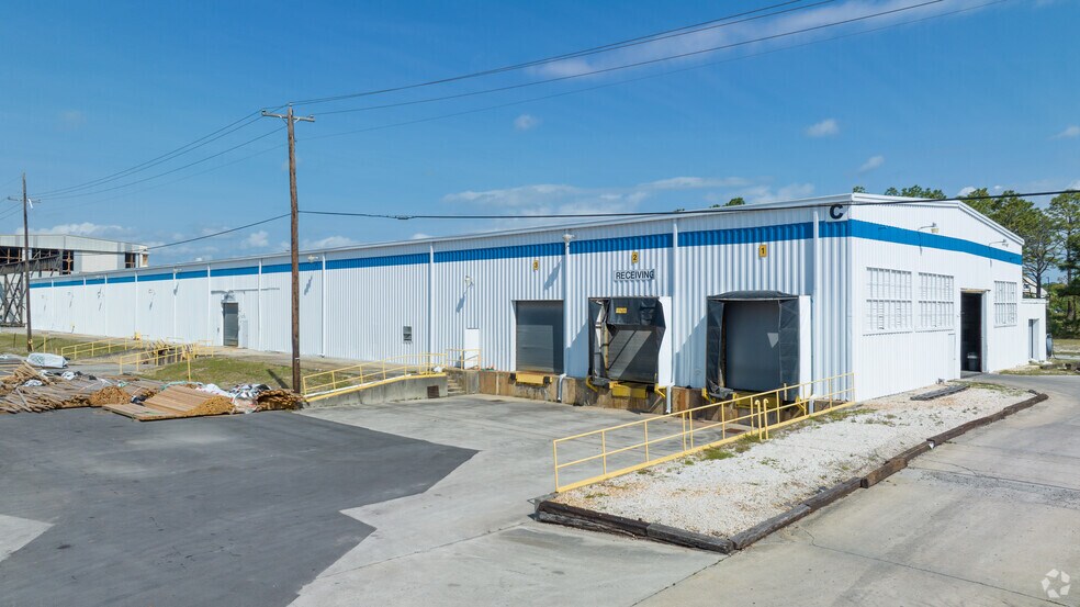 More Photos Of 202 Raleigh St, Wilmington Manufacturing For Lease