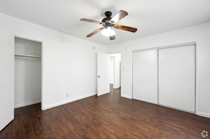 More Photos Of 7550 Fountain Ave, West Hollywood Apartments For Sale