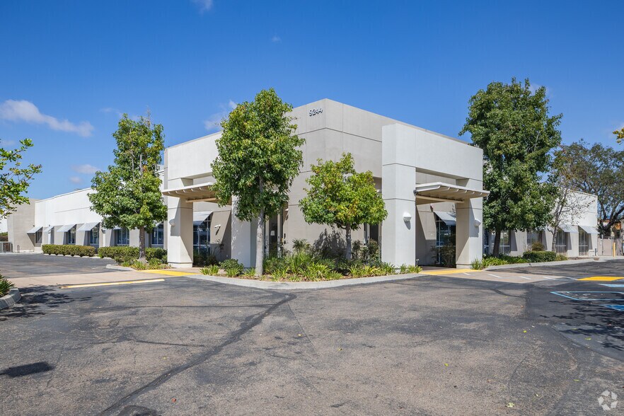 More Photos Of 9244 Balboa Ave, San Diego Light Manufacturing For Sale