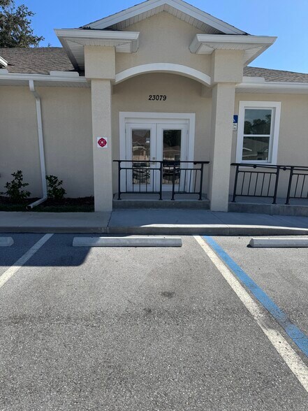 More Photos Of 23075-23079 Tabak Ln, Land O' Lakes Medical For Lease
