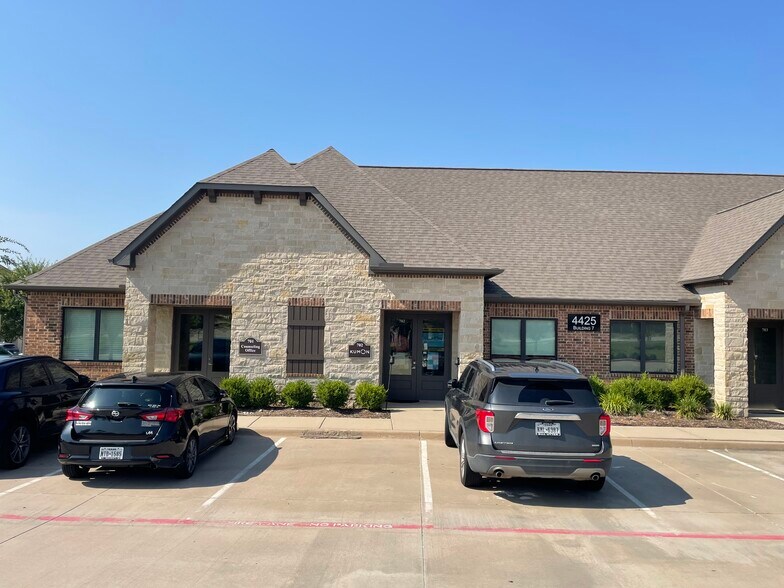 More Photos Of 4425 Plano Pky, Carrollton Office For Sale