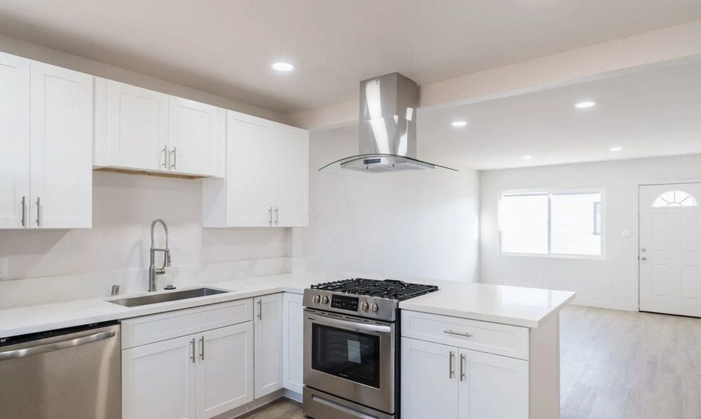 More Photos Of 134-138 5th Ave, Chula Vista Apartments For Sale