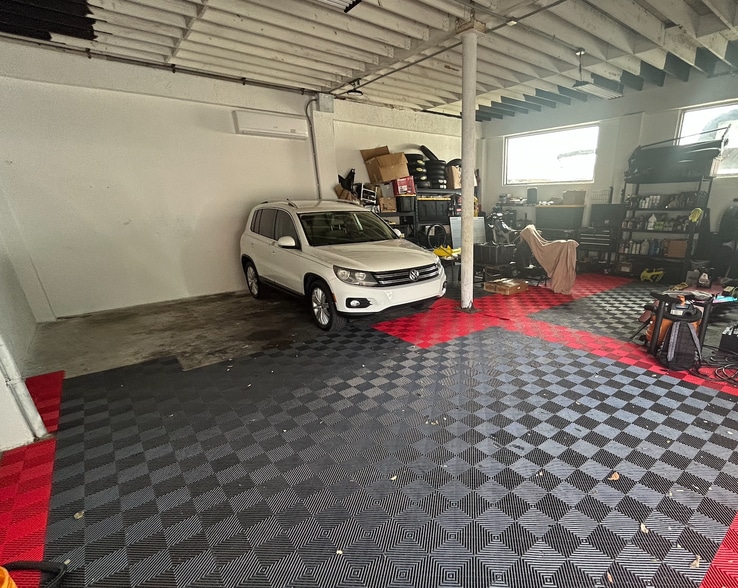 More Photos Of 197-199 NW 79th St, Miami Showroom For Lease