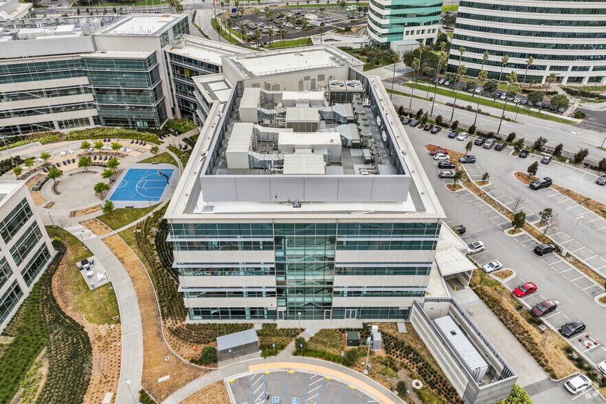 More Photos Of 1400 Sierra Point Pky, Brisbane Research And Development For Lease