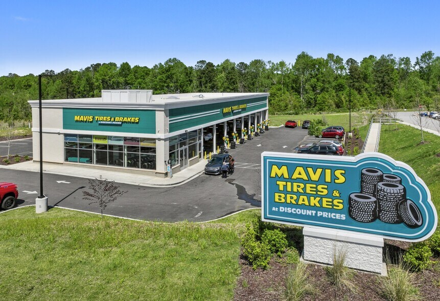 Primary Photo Of 5237 Wrightsboro Rd, Grovetown Auto Repair For Sale