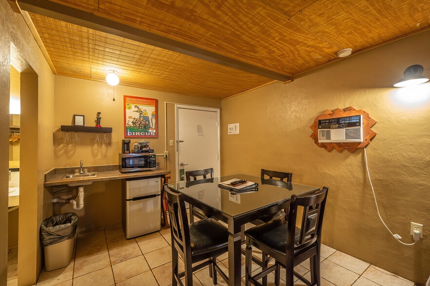 More Photos Of 627 Sudderth Dr, Ruidoso Hotel For Sale