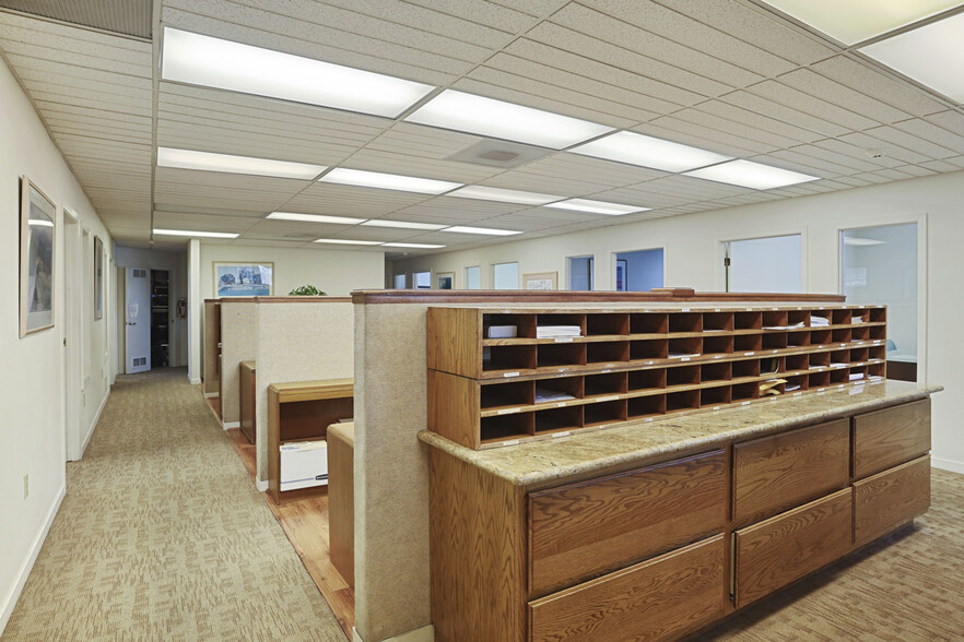 More Photos Of 200 W Harding Way, Stockton Office For Lease