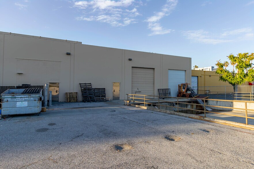 More Photos Of 2485 Charleston Rd, Mountain View Flex For Sale