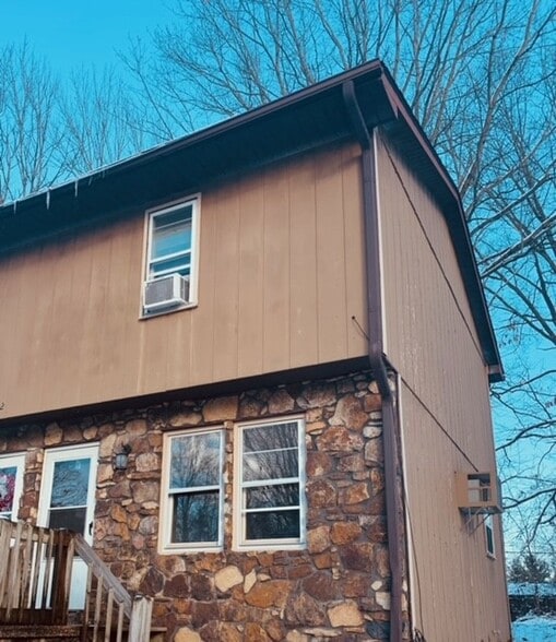 More Photos Of 624 Riley Blvd, Bedford Apartments For Sale