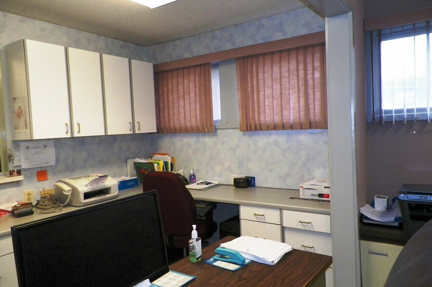1524 Atwood Ave, Johnston, RI 02919 Medical Office For Lease