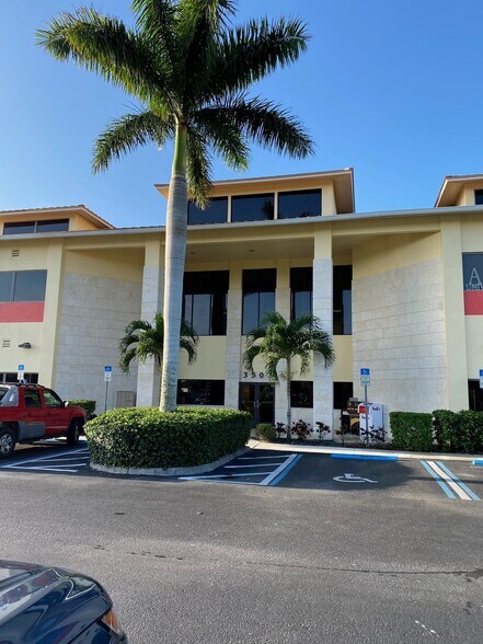 More Photos Of 3507 Lee Blvd, Lehigh Acres Medical For Lease