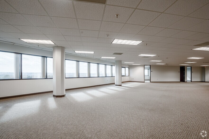 More Photos Of 3100 Smoketree Ct, Raleigh Office For Lease