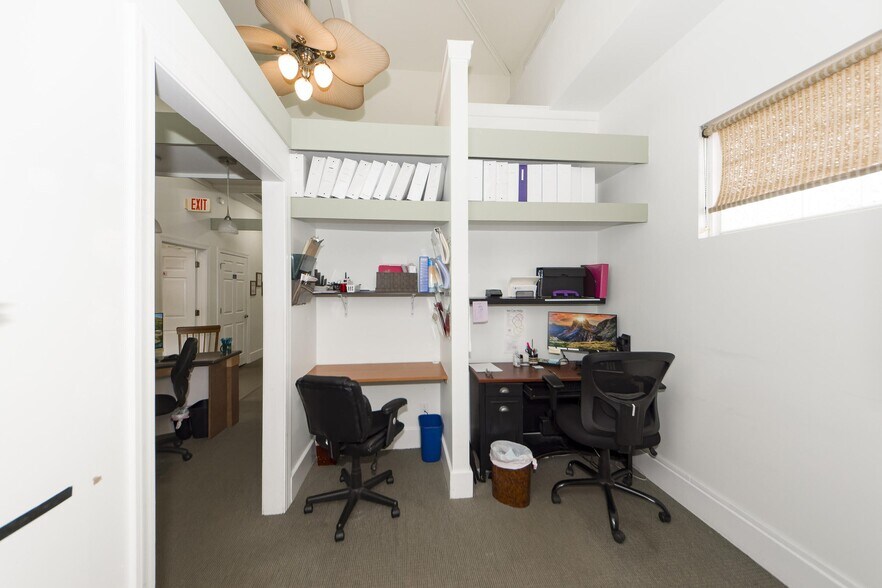 More Photos Of 531 Folly Rd, Charleston Medical For Sale