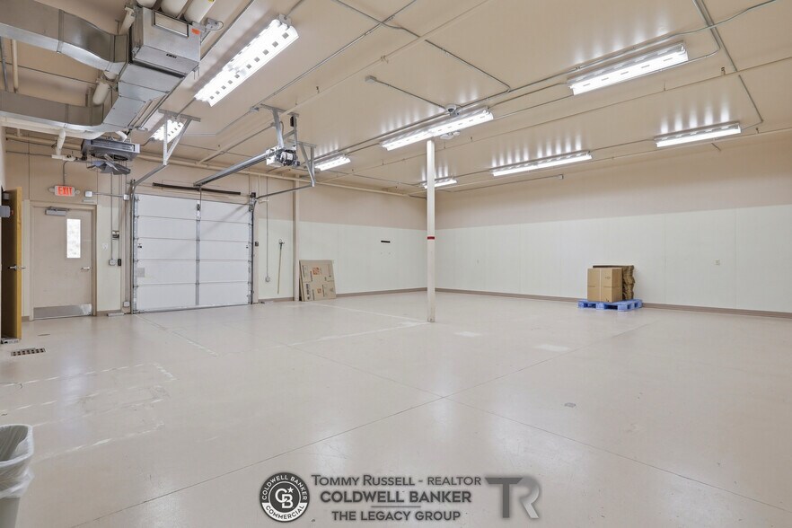 More Photos Of 733 Landmark Dr, Casper Medical For Sale