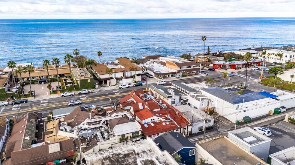 More Photos Of 1400 Glenneyre St, Laguna Beach Storefront Retail Office For Sale