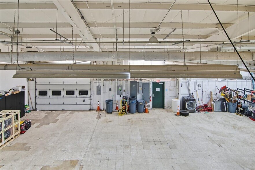 More Photos Of 2 Wilson Dr, Sparta Warehouse For Lease