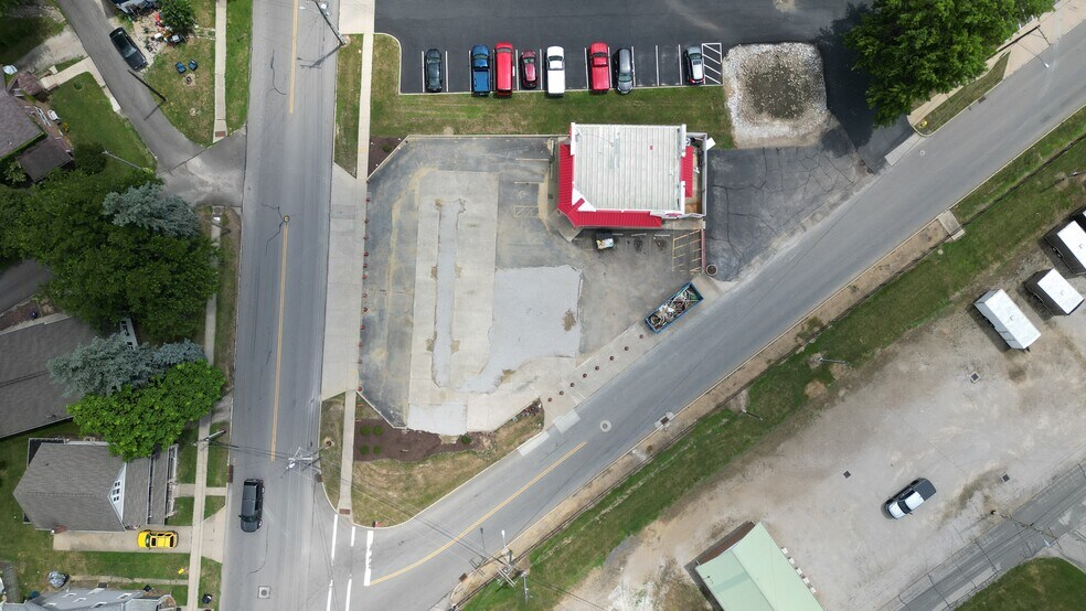 More Photos Of 516 W Liberty St, Wooster Service Station For Sale