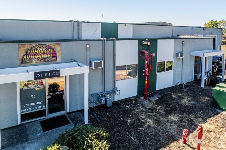 More Photos Of 5625 State Farm Dr, Rohnert Park Warehouse For Lease