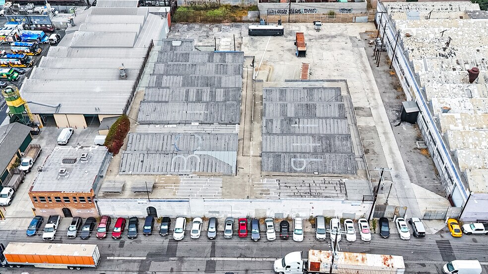 More Photos Of 911-931 E 59th St, Los Angeles Manufacturing For Lease