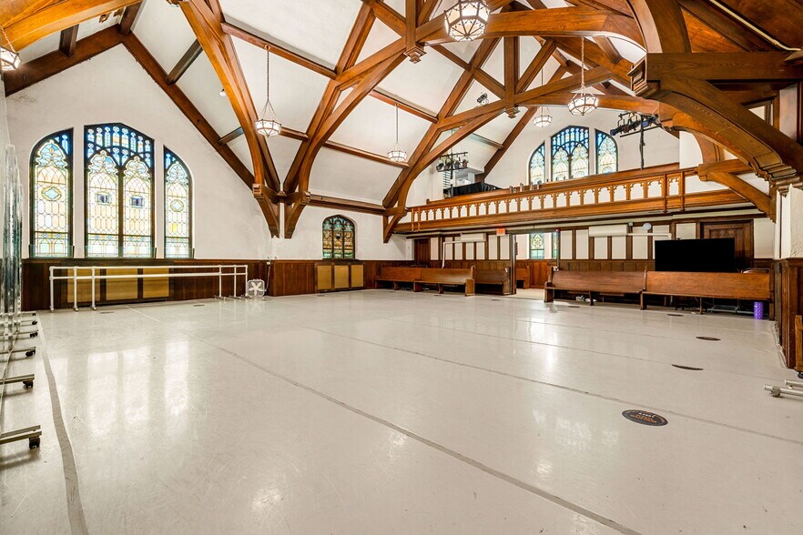 More Photos Of 32 Lowell St, Reading Religious Facility For Sale