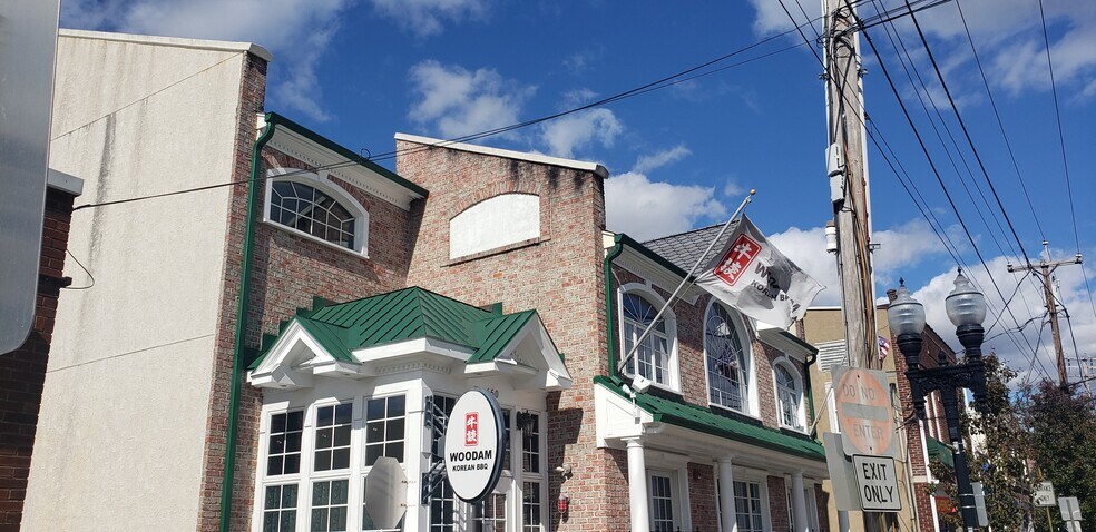 Primary Photo Of 646-650 Speedwell Ave, Morris Plains Restaurant For Sale