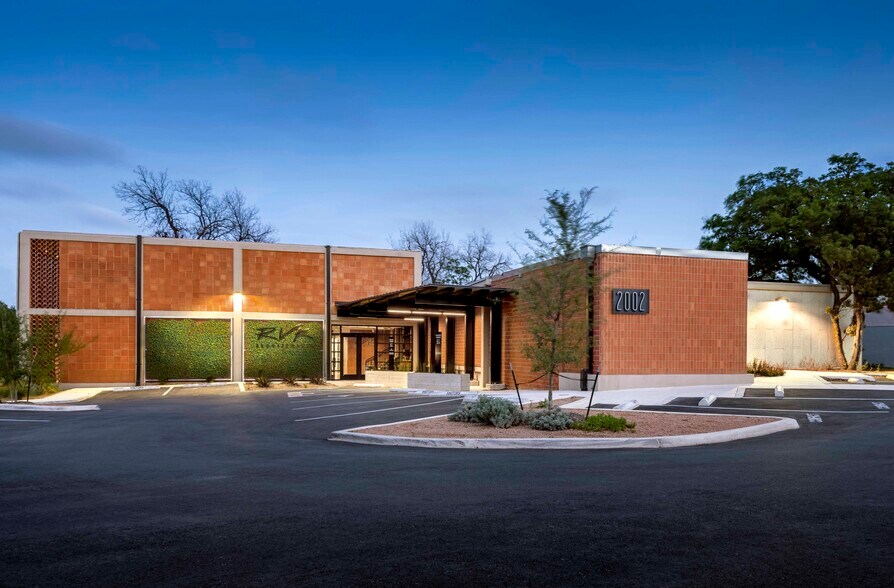 Primary Photo Of 2002 N Saint Marys St, San Antonio Loft Creative Space For Lease