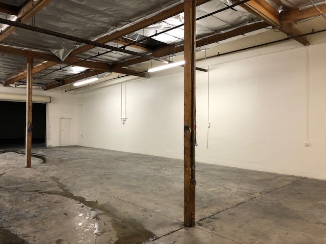 More Photos Of 230 E Dyer Rd, Santa Ana Manufacturing For Lease