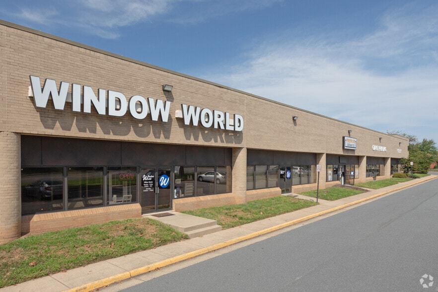 More Photos Of 4116 Walney Rd, Chantilly Flex For Lease