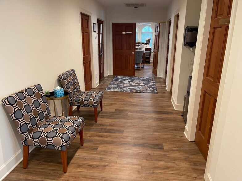 More Photos Of 1 Professional Dr, Port Royal Medical For Lease