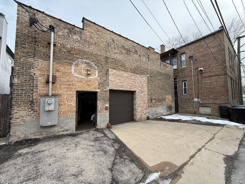 More Photos Of 3338 N Ravenswood Ave, Chicago Industrial For Sale