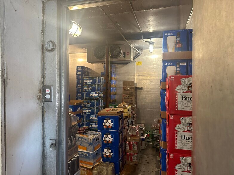 More Photos Of 723 E 4th St, Pueblo Storefront For Sale