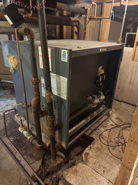 More Photos Of 5001 S Hermitage Ave, Chicago Religious Facility For Sale