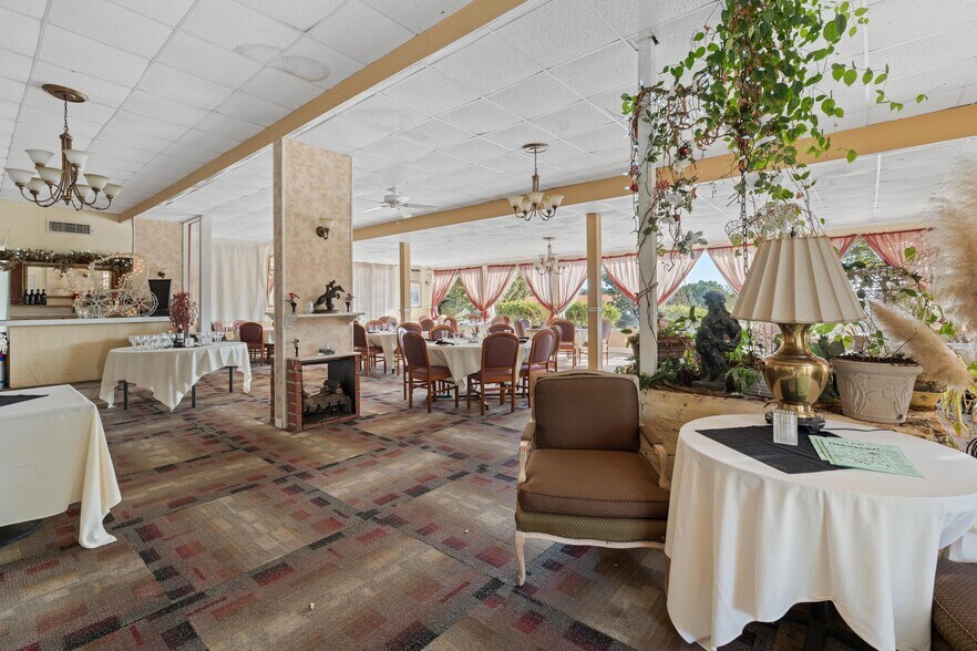 More Photos Of 607 Butts Mill Rd, Pine Mountain General Retail For Sale