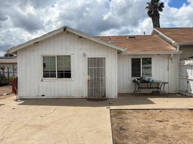 More Photos Of 1900 Kenneth St, Modesto Multifamily For Sale