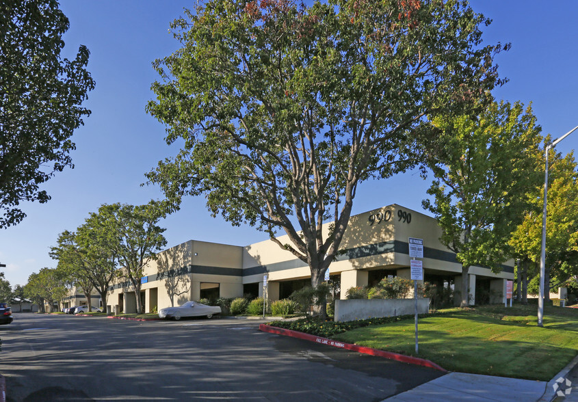 Primary Photo Of 990 Richard Ave, Santa Clara Light Distribution For Lease