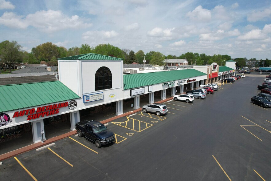 More Photos Of 3800-3900 S Campbell Ave, Springfield Unknown For Lease