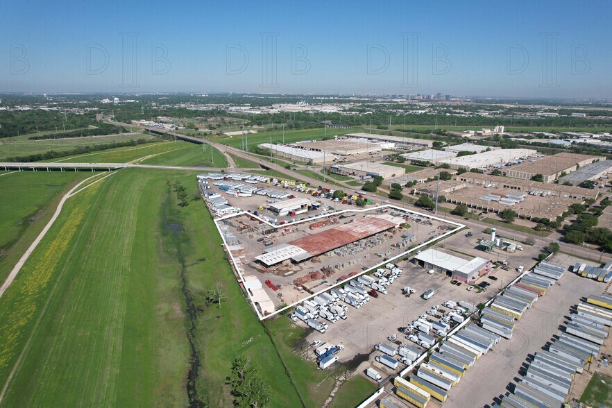 More Photos Of 4700 Irving Blvd, Dallas Truck Terminal For Lease