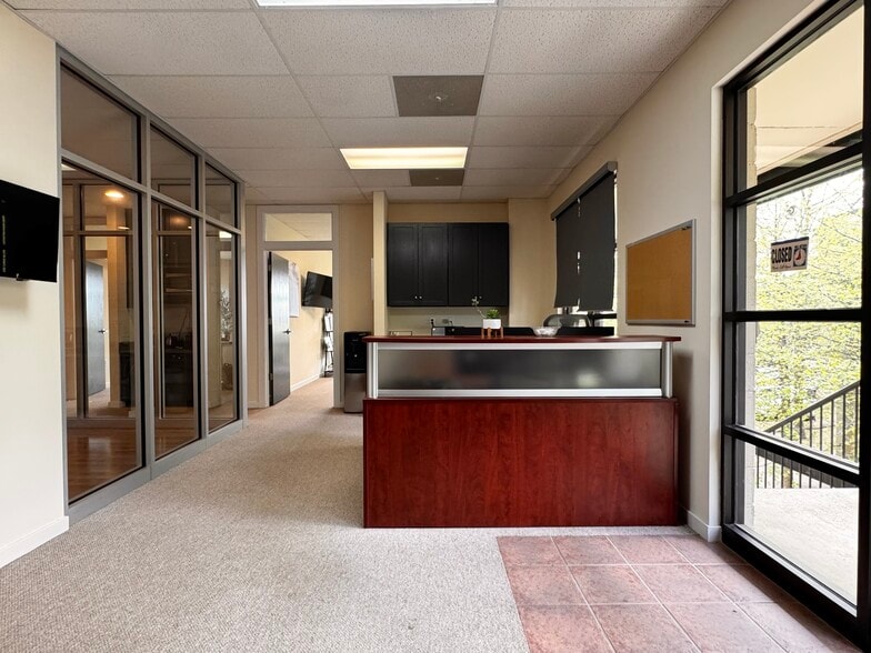 More Photos Of 669 Berkmar Ct, Charlottesville Office For Sale